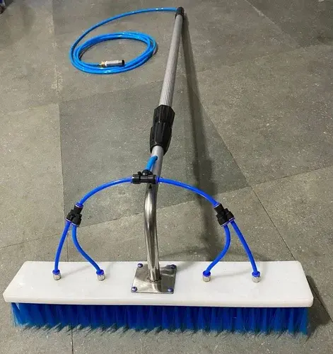 solar-panel-cleaning-brush-500x500.webp